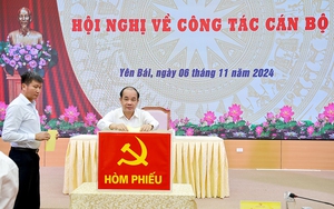 Đồng chí Trần Huy Tuấn được bầu giữ chức Bí thư Tỉnh ủy với số phiếu tuyệt đối