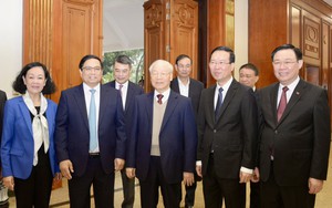 Tổng Bí thư Nguyễn Phú Trọng: Báo cáo chính trị phải kết tinh tầm cao trí tuệ, niềm tin, khát vọng của cả dân tộc