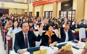 Bãi nhiệm Chủ tịch HĐND tỉnh và Chủ tịch UBND tỉnh Lâm Đồng