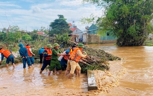 BỘ CÔNG AN CHỈ ĐẠO TẬP TRUNG ỨNG PHÓ KHẨN CẤP BÃO SỐ 3 (SIÊU BÃO YAGI) và MƯA LŨ