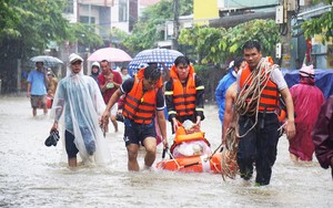 Chuyên gia khuyến cáo người dân chọn lọc nguồn tin dự báo thời tiết; CẢNH BÁO MƯA LỚN kéo dài, diễn biến phức tạp- Ảnh 4. Thủ tướng chỉ đạo quyết liệt ứng phó mưa lũ, ngập lụt, lũ ống, lũ quét, sạt lở đất