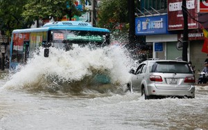 CẬP NHẬT tình hình MƯA, NGẬP ÚNG tại HÀ NỘI; cảnh báo MƯA LỚN, nguy cơ LŨ QUÉT, SẠT LỞ ĐẤT ở BẮC BỘ, THANH HÓA