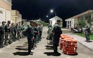 Cho học sinh nghỉ học; thành lập Sở Chỉ huy tiền phương; tranh thủ 