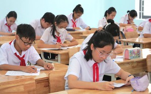 Dự kiến bỏ bằng tốt nghiệp THCS, Hiệu trưởng trường THPT cấp bằng tốt nghiệp THPT