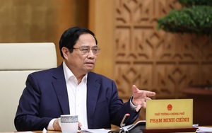 Thủ tướng: Chấm dứt ngay tình trạng doanh nghiệp phải trả chi phí không chính thức trong thực hiện thủ tục hành chính
