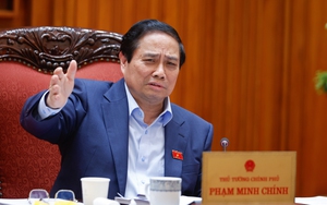 Rà soát phân cấp, phân quyền về ngân sách, nhân sự, đất đai, tài nguyên, tài sản, quyết định đầu tư...