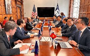 Bộ trưởng Nguyễn Hồng Diên làm việc với Bộ trưởng Thương mại Hoa Kỳ Howard Lutnick