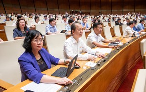 Thông qua Luật sửa đổi, bổ sung một số điều của Luật Quốc tịch Việt Nam