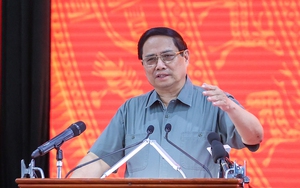 Thủ tướng: Tập trung sắp xếp đội ngũ cán bộ, chuẩn bị nhân sự cho đại hội Đảng các cấp, linh hoạt vận dụng một số tiêu chí, tiêu chuẩn