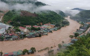KHẨN CẤP ỨNG PHÓ MƯA LŨ
