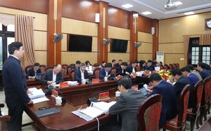 Khẩn trương xây dựng đề án sắp xếp trạm y tế, thành lập Trung tâm phát triển quỹ đất thuộc UBND tỉnh