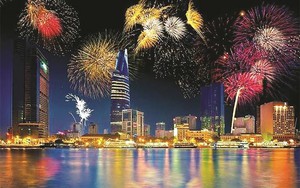 Tổ chức bắn pháo hoa tại các địa phương; chi trả đầy đủ tiền lương, tiền thưởng cho người lao động; trả gộp 2 tháng lương hưu...