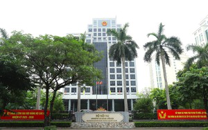 Khẩn trương tuyển dụng, tiếp nhận công chức, ký hợp đồng nhân sự làm công việc chuyên môn ở cấp xã