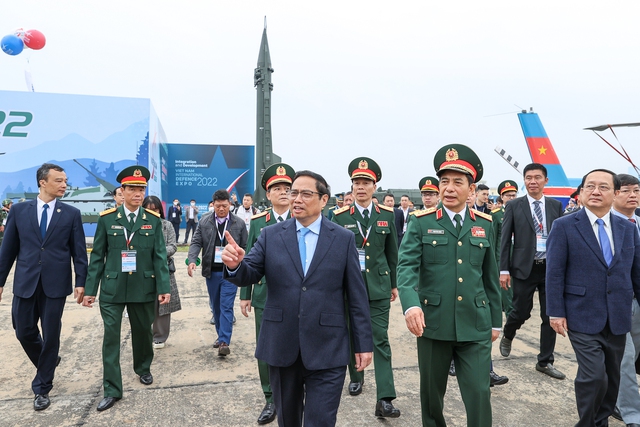 Chính sách quốc phòng của Việt Nam là vì hòa bình, tự vệ, vì nhân dân - Ảnh 11.