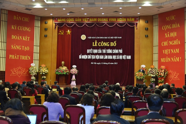 Công bố quyết định của Thủ tướng Chính phủ bổ nhiệm Chủ tịch Viện Hàn lâm Khoa học xã hội Việt Nam - Ảnh 4.