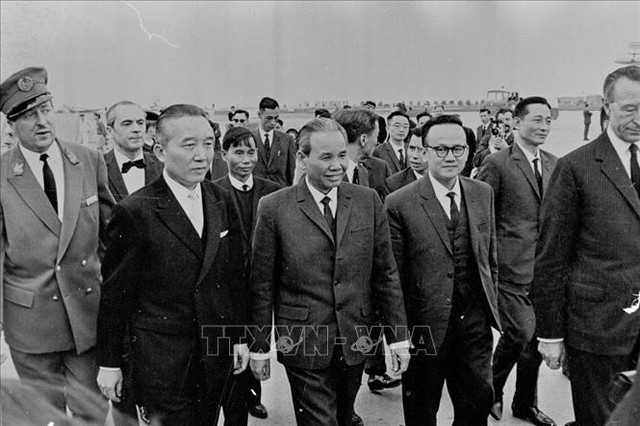 Nguyên Phó Thủ tướng Vũ Khoan: Hiệp định Paris mang lại mùa Xuân tự do cho dân tộc - Ảnh 2. Nguyên Phó Thủ tướng Vũ Khoan: Hiệp định Paris mang lại mùa Xuân tự do cho dân tộc - Ảnh 2.
