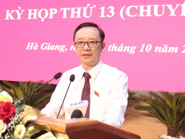 HĐND tỉnh Hà Giang kiện toàn nhân sự, thông qua nhiều nội dung quan trọng - Ảnh 3.