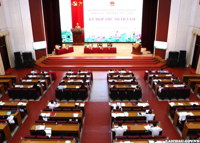 Lai Châu miễn nhiệm, bầu bổ sung 3 Ủy viên UBND tỉnh - Ảnh 4.
