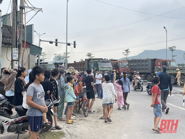 Khởi tố vụ án gây rối trật tự công cộng tại thị xã Nghi Sơn, Thanh Hóa - Ảnh 1.