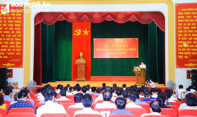  Điều động, chỉ định Giám đốc Sở Xây dựng Nghệ An giữ chức Bí thư Huyện ủy Hưng Nguyên - Ảnh 4.