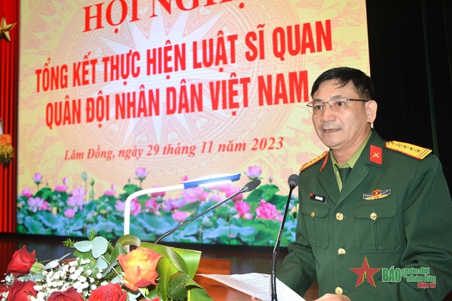 Đề xuất nâng trần quân hàm, điều chỉnh hệ số lương của sĩ quan, có cơ chế đặc thù thu hút nhân lực chất lượng cao vào Quân đội- Ảnh 1.