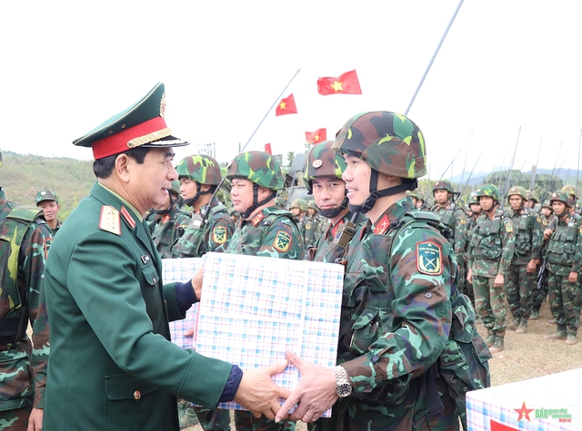 Bộ trưởng Quốc phòng: Quân đoàn 12 và các đơn vị phối hợp chặt chẽ để cuộc diễn tập thành công- Ảnh 5.