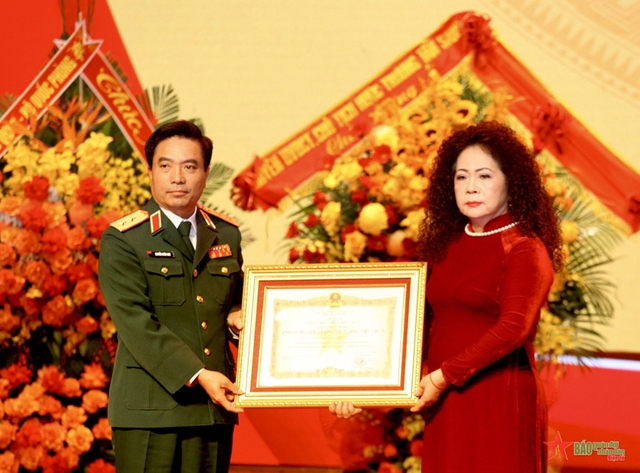 Truy tặng danh hiệu Anh hùng LLVT nhân dân đối với Trung tướng, nguyên Phó tổng Tham mưu trưởng- Ảnh 1.