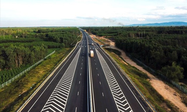 Quyết tâm đến 2025, miền Trung có thêm 1.390 km cao tốc, hoàn thành tuyến đường bộ ven biển - Ảnh 3.