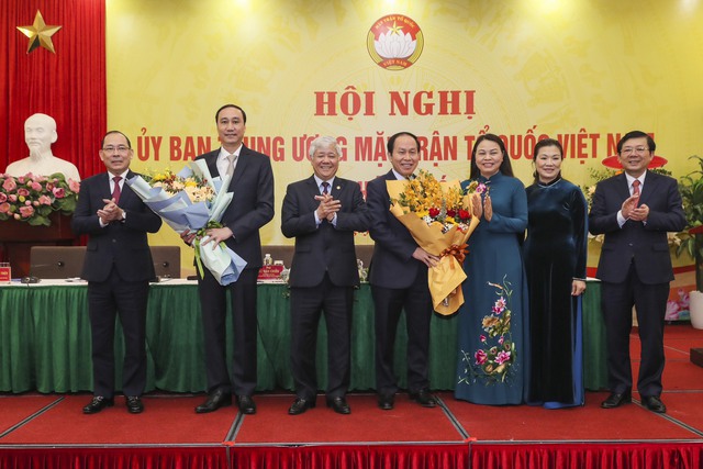 Bộ Chính trị, Ban Bí thư điều động, phân công 2 đồng chí Bí thư Tỉnh ủy, Phó Bí thư Tỉnh ủy tham gia Đảng đoàn MTTQ Việt Nam - Ảnh 12.
