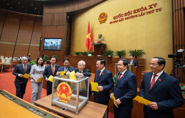 Quốc hội họp bất thường bầu đồng chí Võ Văn Thưởng giữ chức Chủ tịch nước - Ảnh 1.