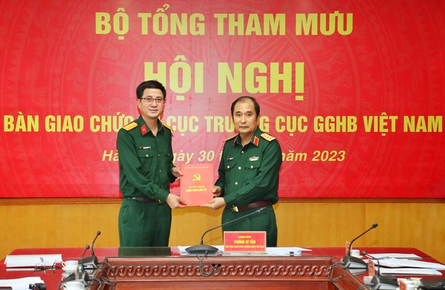 Bổ nhiệm tân Cục trưởng Cục Gìn giữ Hòa bình Việt Nam  - Ảnh 2.