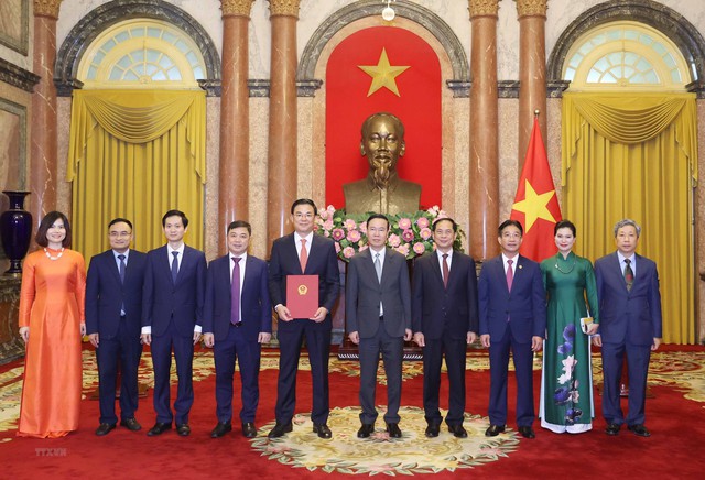Chủ tịch nước Võ Văn Thưởng trao quyết định bổ nhiệm tân Đại sứ Việt Nam tại Nhật Bản - Ảnh 3.