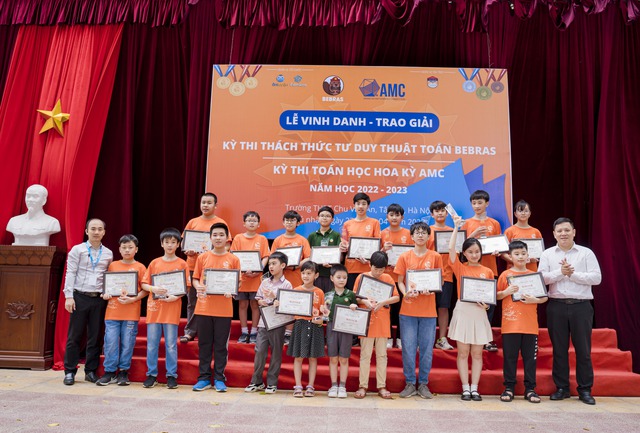 Gần 4.000 học sinh Việt Nam được vinh danh tại kỳ thi Toán học tầm cỡ quốc tế  - Ảnh 3.