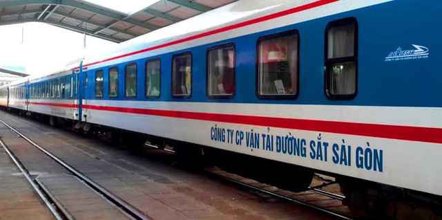 Đường sắt thêm 10 đoàn tàu dịp 30/4 - Ảnh 1. Đường sắt thêm 10 đoàn tàu dịp 30/4 - Ảnh 1.