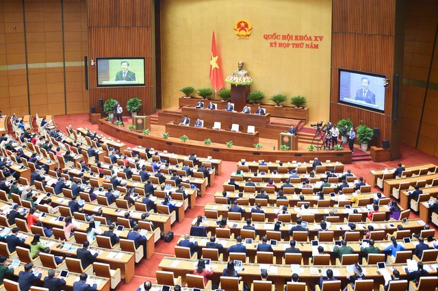 TOÀN VĂN: Báo cáo KTXH và NSNN của Chính phủ trình bày tại Kỳ họp thứ 5, Quốc hội khóa XV - Ảnh 1.