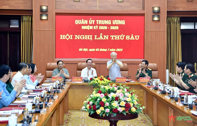 Bộ Chính trị chỉ định Chủ tịch nước Võ Văn Thưởng tham gia Ban Thường vụ Quân ủy Trung ương - Ảnh 3.