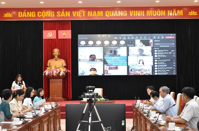 Dạy tiếng Việt cho người Việt ở nước ngoài còn nhiều bất cập - Ảnh 2.