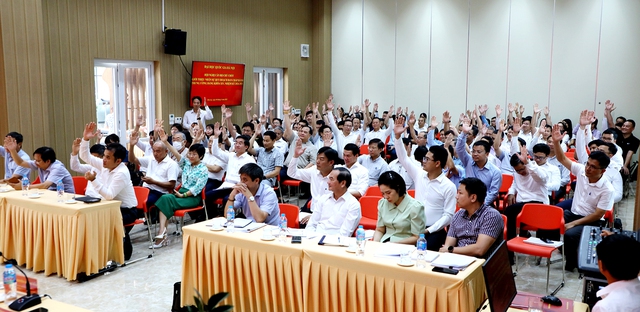 Đại học Quốc gia Hà Nội giới thiệu nhân sự quy hoạch Ủy viên BCH Trung ương - Ảnh 2.
