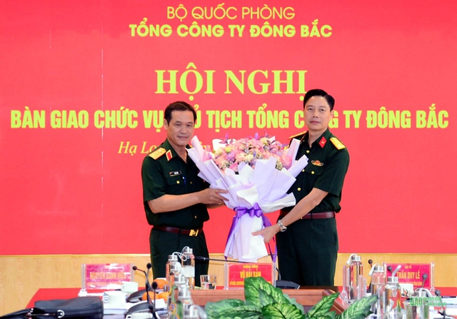 Bàn giao chức vụ Chủ tịch Tổng công ty Đông Bắc - Ảnh 1.