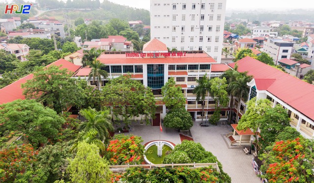 Trường Đại học tập Sư phạm Hà Thành 2 công tía điểm chuẩn chỉnh 2023 - Hình ảnh 1.