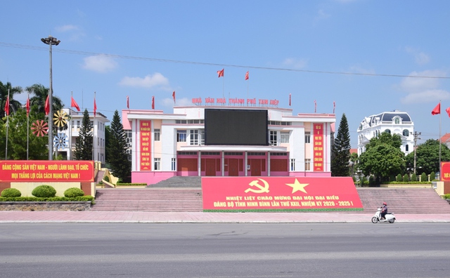 Hợp nhất thành phố Ninh Bình với huyện Hoa Lư, mở rộng địa giới thành phố Tam Điệp - Ảnh 3. Hợp nhất thành phố Ninh Bình với huyện Hoa Lư, mở rộng địa giới thành phố Tam Điệp - Ảnh 3.