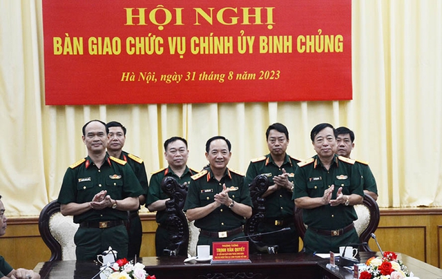 Bổ nhiệm Chính ủy Binh chủng Đặc công - Ảnh 2.