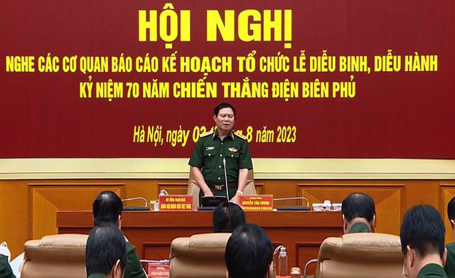 Tổ chức diễu binh, diễu hành kỷ niệm 70 năm Chiến thắng Điện Biên Phủ - Ảnh 1.