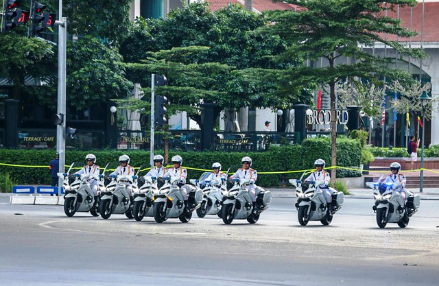 Công an Hà Nội phân luồng giao thông phục vụ đón đoàn Tổng thống Hoa Kỳ Joe Biden thăm Việt Nam - Ảnh 5.