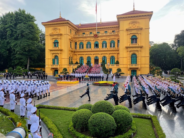 Tổng Bí thư Nguyễn Phú Trọng chủ trì Lễ đón Tổng thống Hoa Kỳ Joe Biden thăm cấp Nhà nước tới Việt Nam - Ảnh 10.