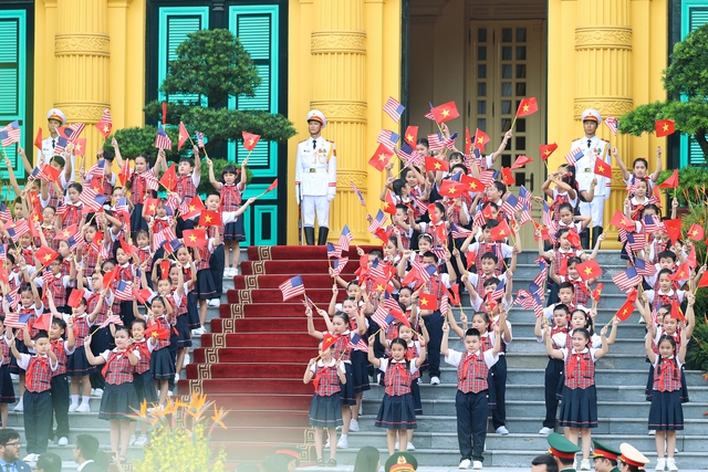 Tổng Bí thư Nguyễn Phú Trọng chủ trì Lễ đón Tổng thống Hoa Kỳ Joe Biden thăm cấp Nhà nước tới Việt Nam - Ảnh 4.