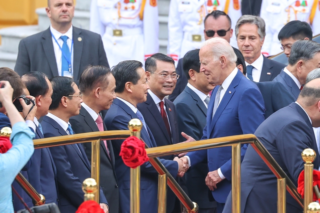 Tổng Bí thư Nguyễn Phú Trọng chủ trì Lễ đón Tổng thống Hoa Kỳ Joe Biden thăm cấp Nhà nước tới Việt Nam - Ảnh 6.