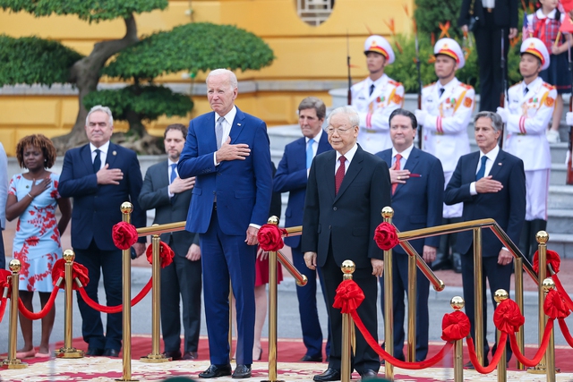 Tổng Bí thư Nguyễn Phú Trọng chủ trì Lễ đón Tổng thống Hoa Kỳ Joe Biden thăm cấp Nhà nước tới Việt Nam - Ảnh 7.
