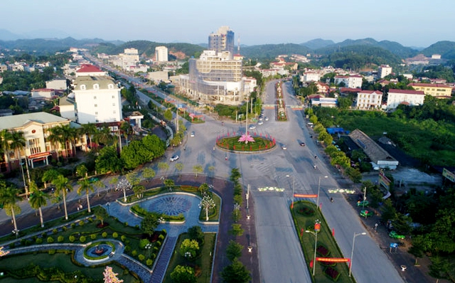 Thủ tướng Chính phủ quyết định công nhận Thành phố Yên Bái là đô thị loại II - Ảnh 1.