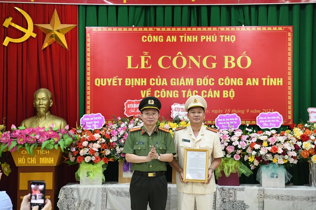 Công bố quyết định của Giám đốc Công an tỉnh Phú Thọ về công tác cán bộ - Ảnh 2.